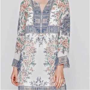 Joie Demko  100% Silk Dress cream, pink, and Blue Print SZ‎ small EUC